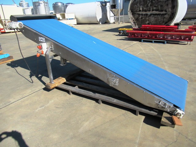Incline Cleated Belt Conveyor, 3350mm L x 980mm W x 1300mm H