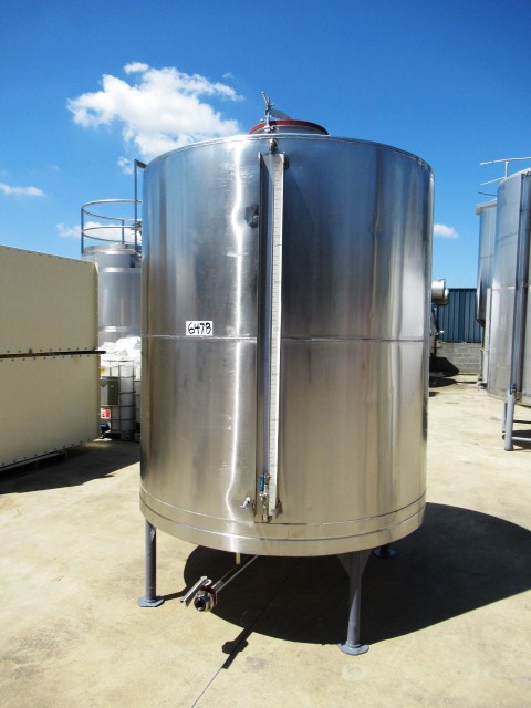 Stainless Steel Storage Tank (Vertical), Capacity: 4,500Lt