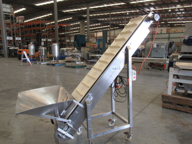 Incline Belt Conveyor, 2100mm L x 400mm W x 1850mm H