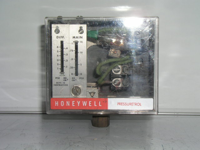 Pressure Switch, Honeywell, L604A 11442
