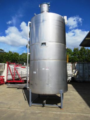 Stainless Steel Storage Tank (Vertical), Capacity: 13,500Lt