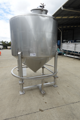 Tank, Stainless Steel Storage (Vert), 3400Lt, 1780mm Dia x 1120mm Straight + 770 mm Cone