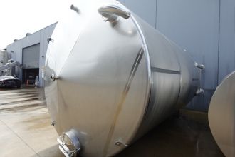 Tank, S.Steel storage (vertical), 3000mm D x 4200mm H + 900mm Cone