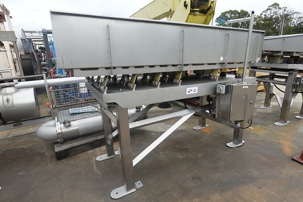 Vibratory Conveyor, TNA, VM3, 2450mm L x 1000mm W x 1390mm H