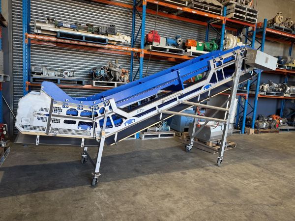 Incline Belt Conveyor, GEA/Safeline, 730mm W x 4780mm L x 2200mm H