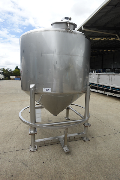 Tank, Stainless Steel Storage (Vert), 3400Lt, 1780mm Dia x 1120mm Straight + 770 mm Cone