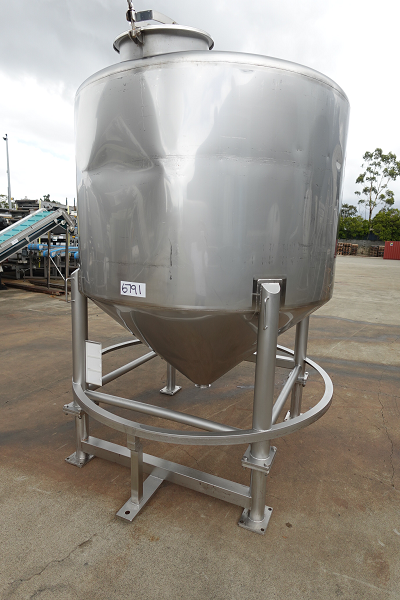 Tank, Stainless Steel Storage (Vert), 3400Lt, 1780mm Dia x 1120mm Straight + 770 mm Cone