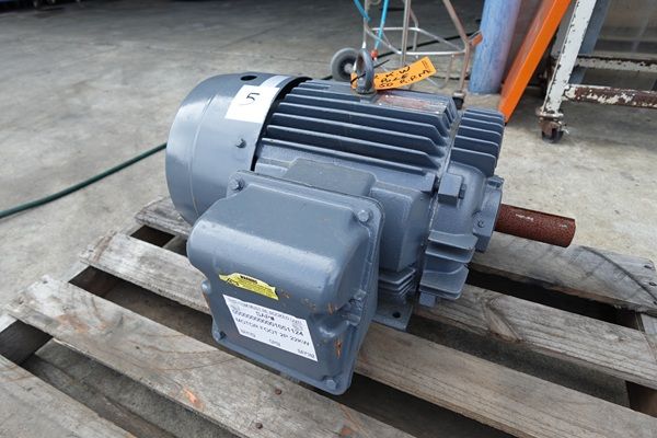 Pole Motor, 22KW @2950 RPM