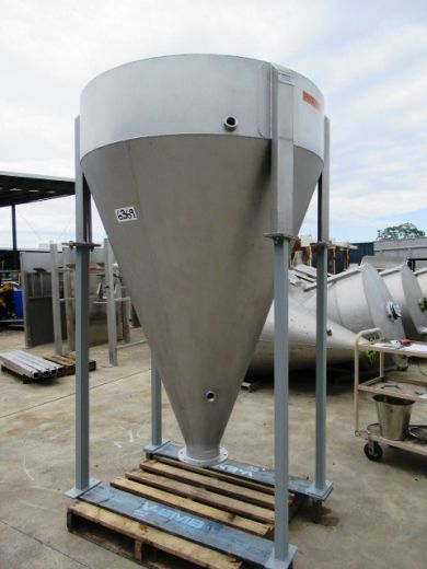 Powder Hopper (Stainless Steel), 2Cu Mtr, 1550mm Dia x 370mm H Straight + 1900mm Cone