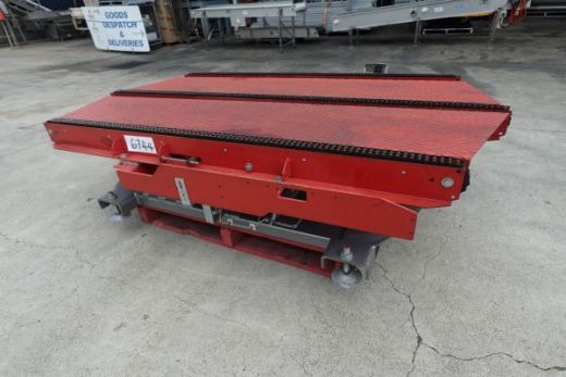 Pallet Diverter Conveyor, 2130mm L x 1110mm W x 500mm H