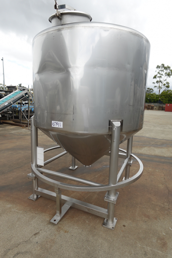 Tank, Stainless Steel Storage (Vert), 3400Lt, 1780mm Dia x 1120mm Straight + 770 mm Cone