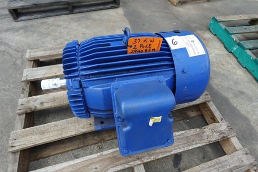 Pole Motor, 37KW @2940 RPM